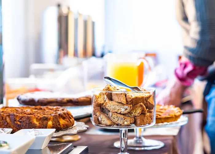 阿斯托瑞亚酒店 酒店 拉文纳